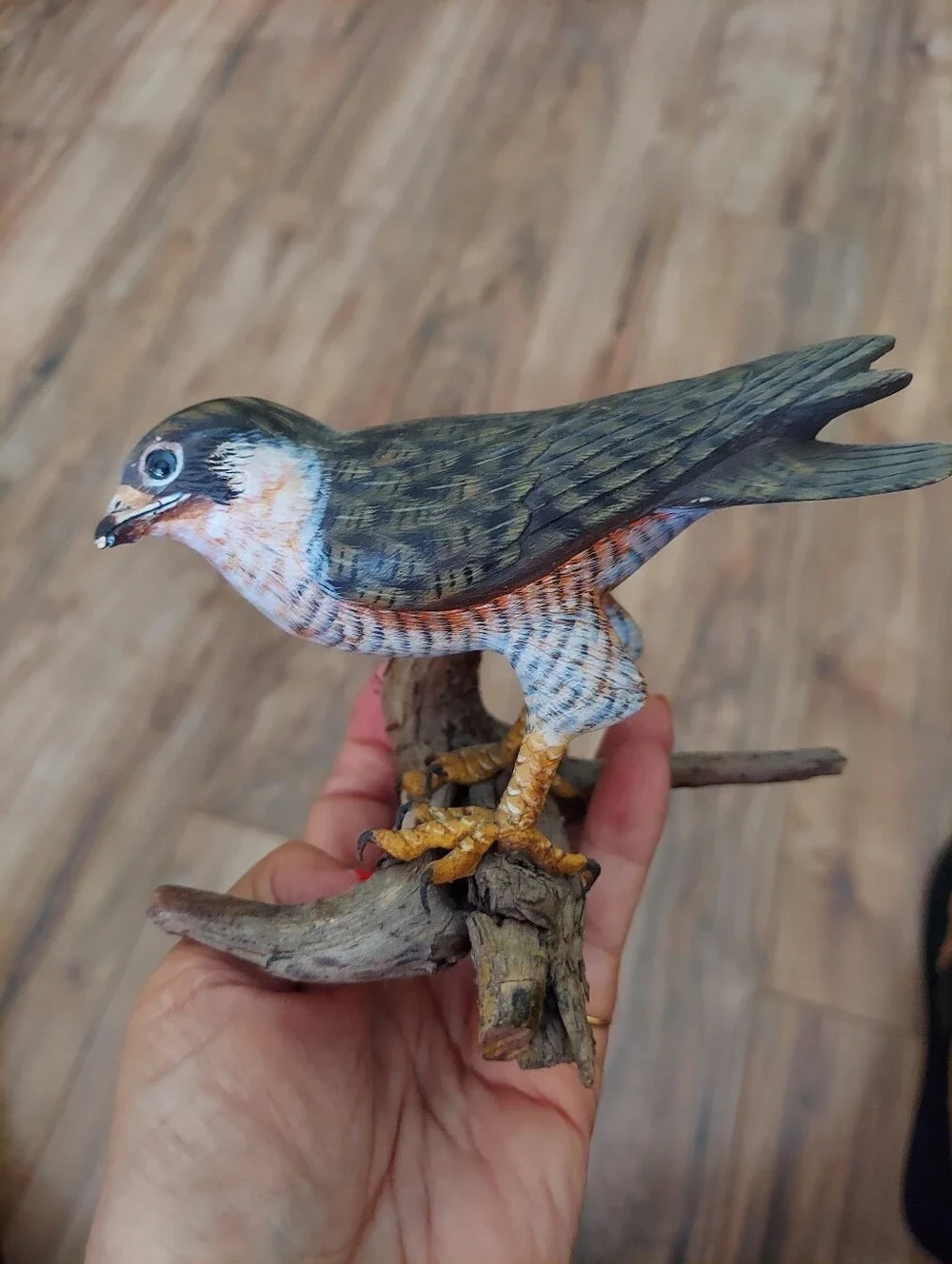 Peregrine Falcon Hand Carved And Painted Glass Eyes Setting On Drift Wood 4.5x6